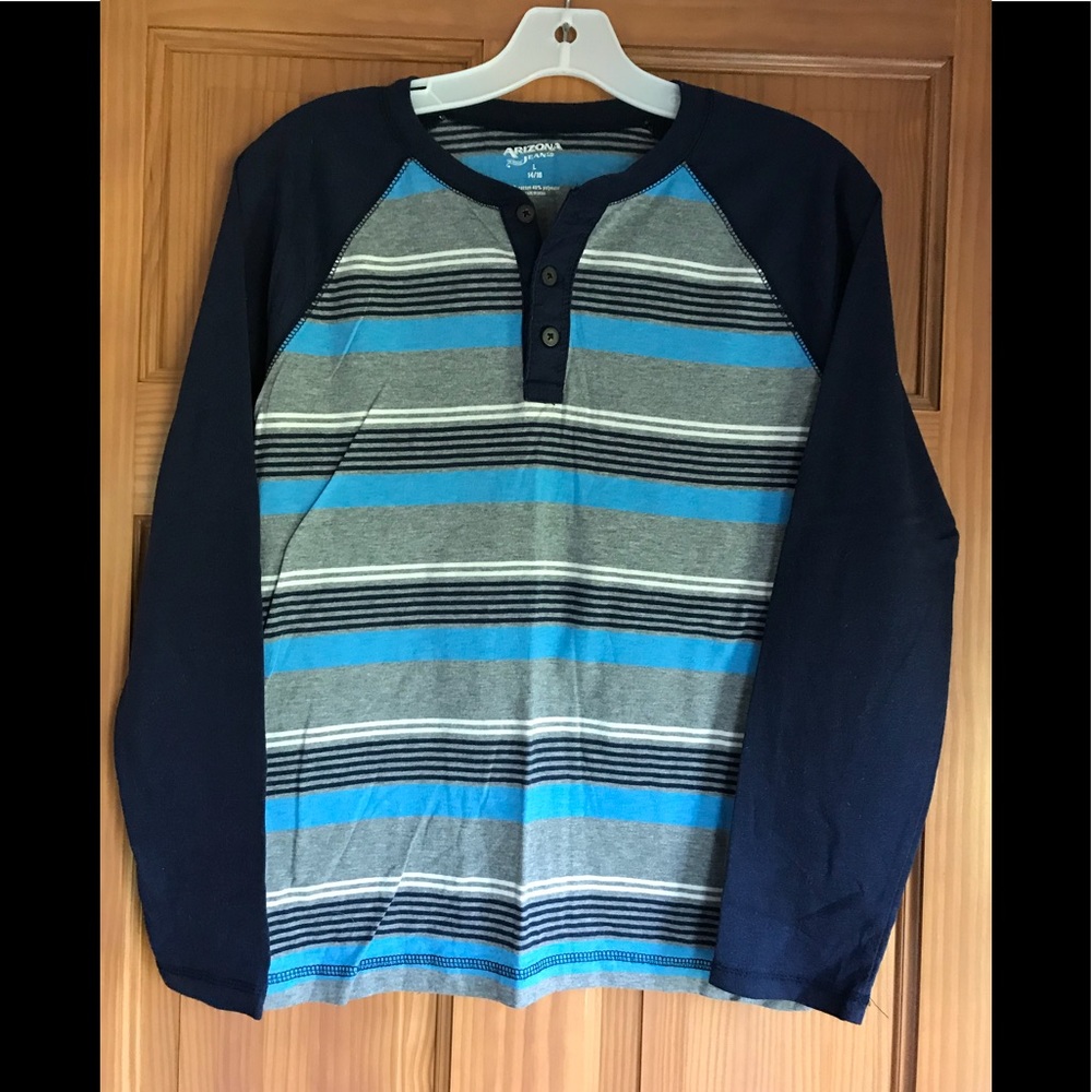 Arizona Jean Co. long sleeve shirt